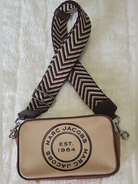 Marc Jacobs Signet Camera Crossbody with Chevron Strap - Ice Coffee Brown